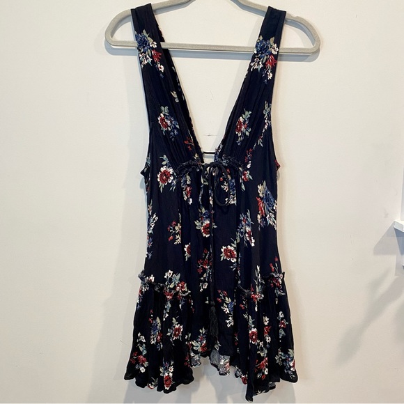 American Threads Low Cut Flowy Floral Dress - Size Small - Picture 6 of 16